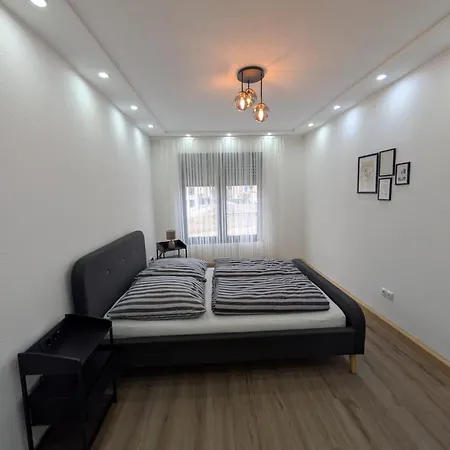 Lovely For 3 Apartment